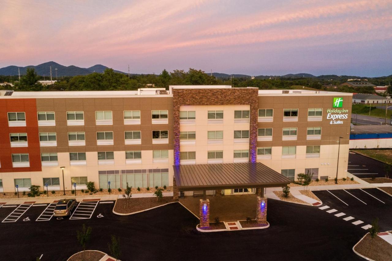 Holiday Inn Express & Suites - Roanoke - Civic Center Exterior foto